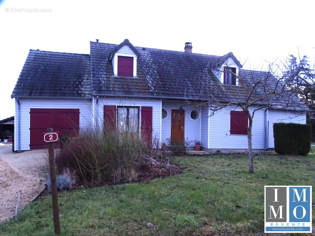 Maison à SAINT-GERMAIN-DES-BOIS