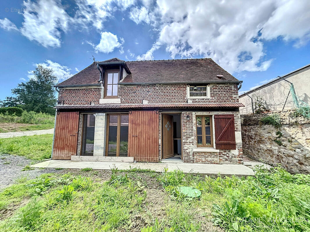 Façade avant  - Maison à MARGNY-LES-COMPIEGNE