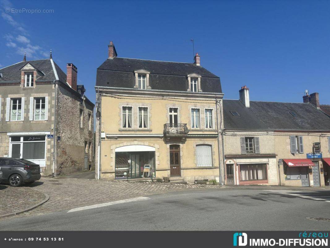 Maison à BOUSSAC