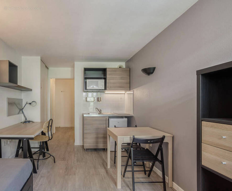 Appartement à COURBEVOIE