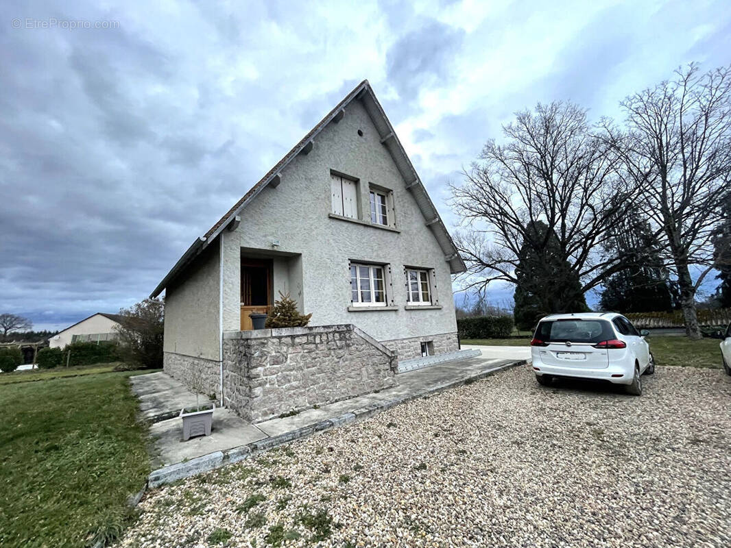 Maison à QUINSSAINES