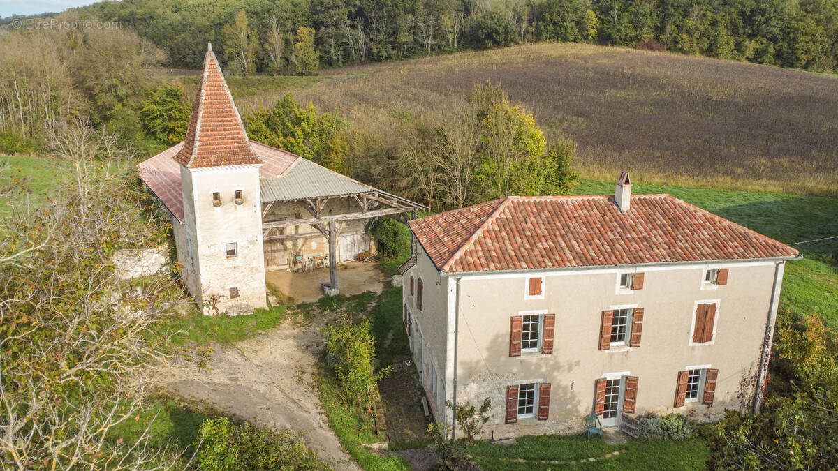 Maison à BRASSAC