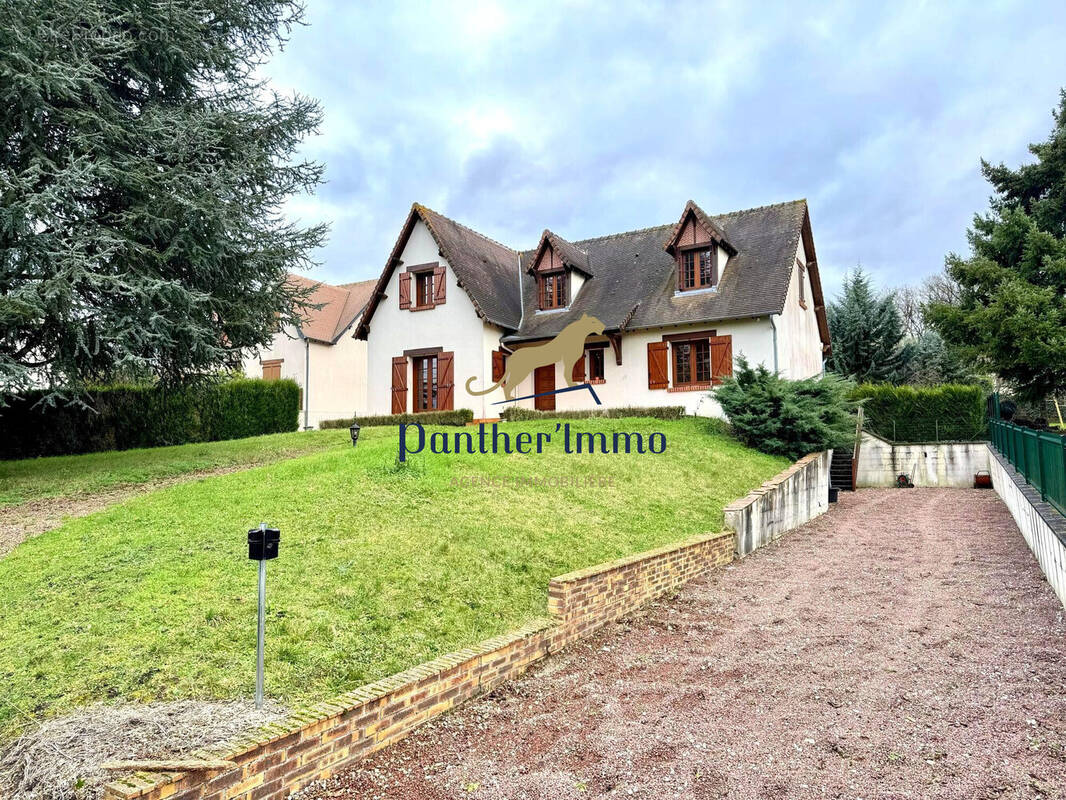 Maison à MONTS