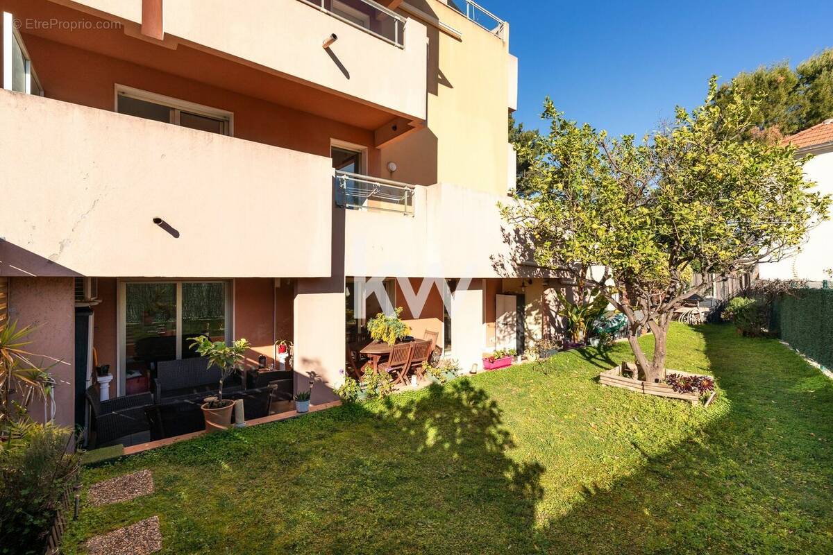 Appartement à ROQUEBRUNE-CAP-MARTIN