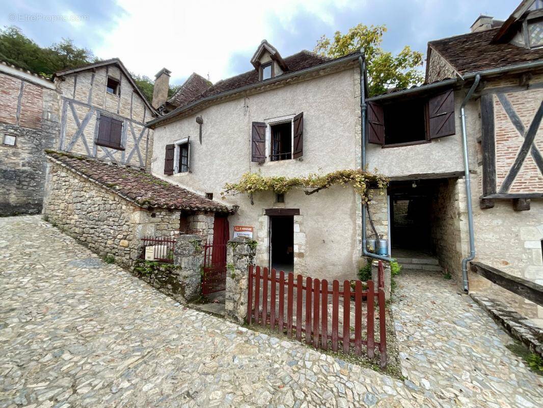 Maison à SAINT-CIRQ-LAPOPIE