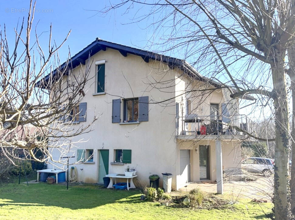 Maison à VARAMBON