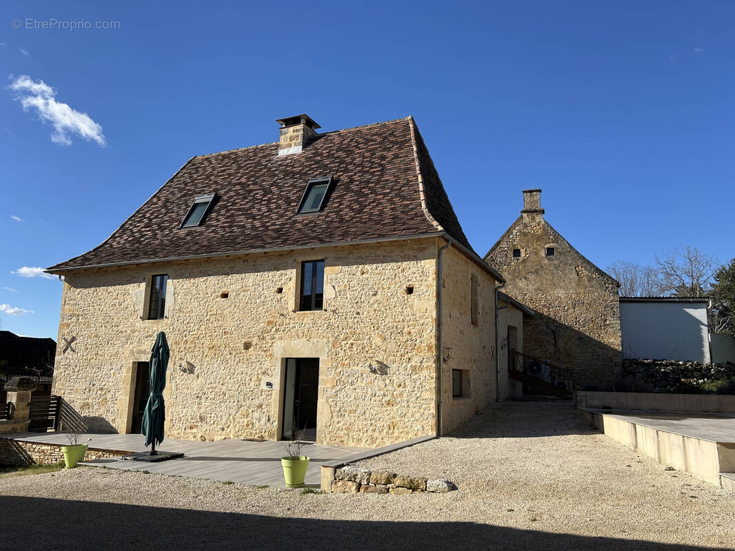 Maison à SAINT-MARTIAL-DE-NABIRAT