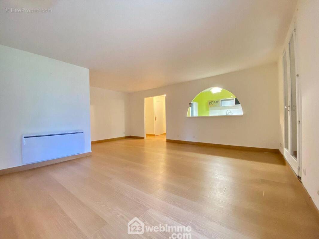 Appartement à SAINT-GERMAIN-LES-CORBEIL