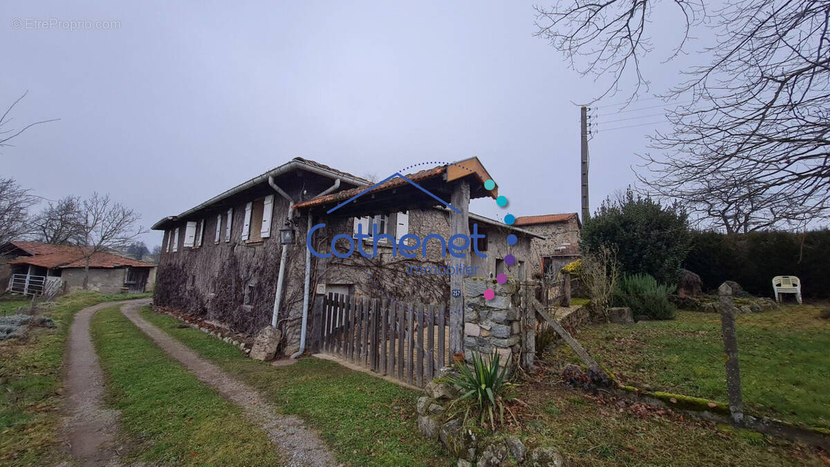 Maison à SAINT-VICTOR-SUR-RHINS