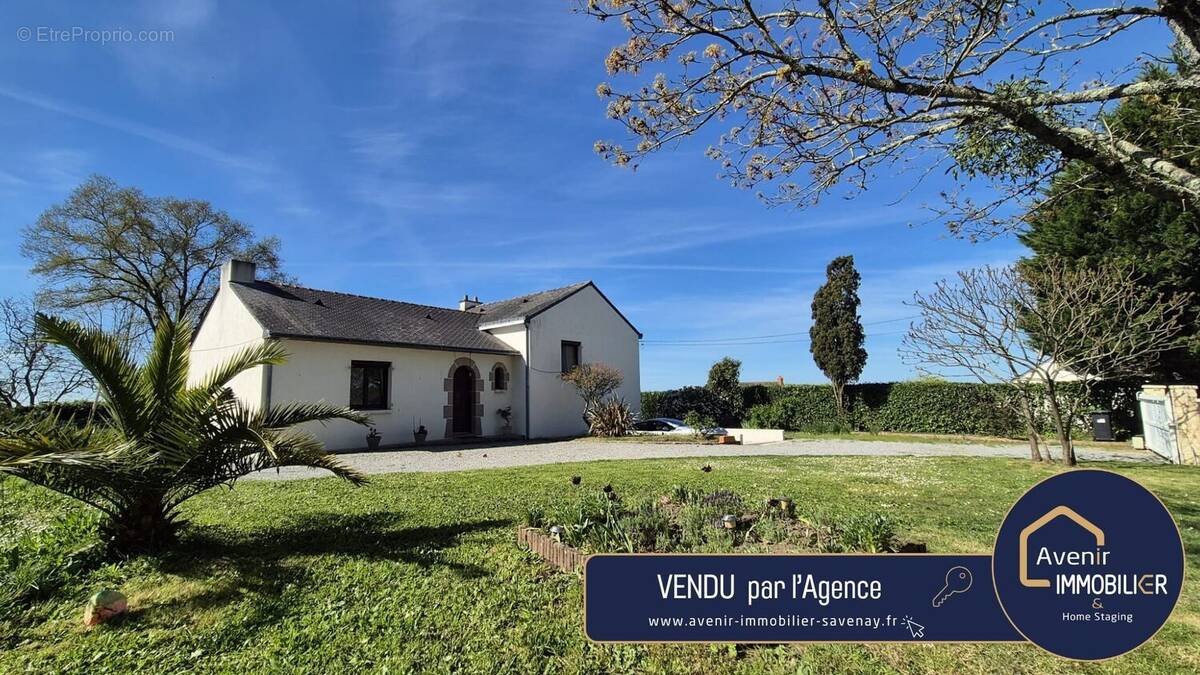 Maison à LA CHAPELLE-LAUNAY