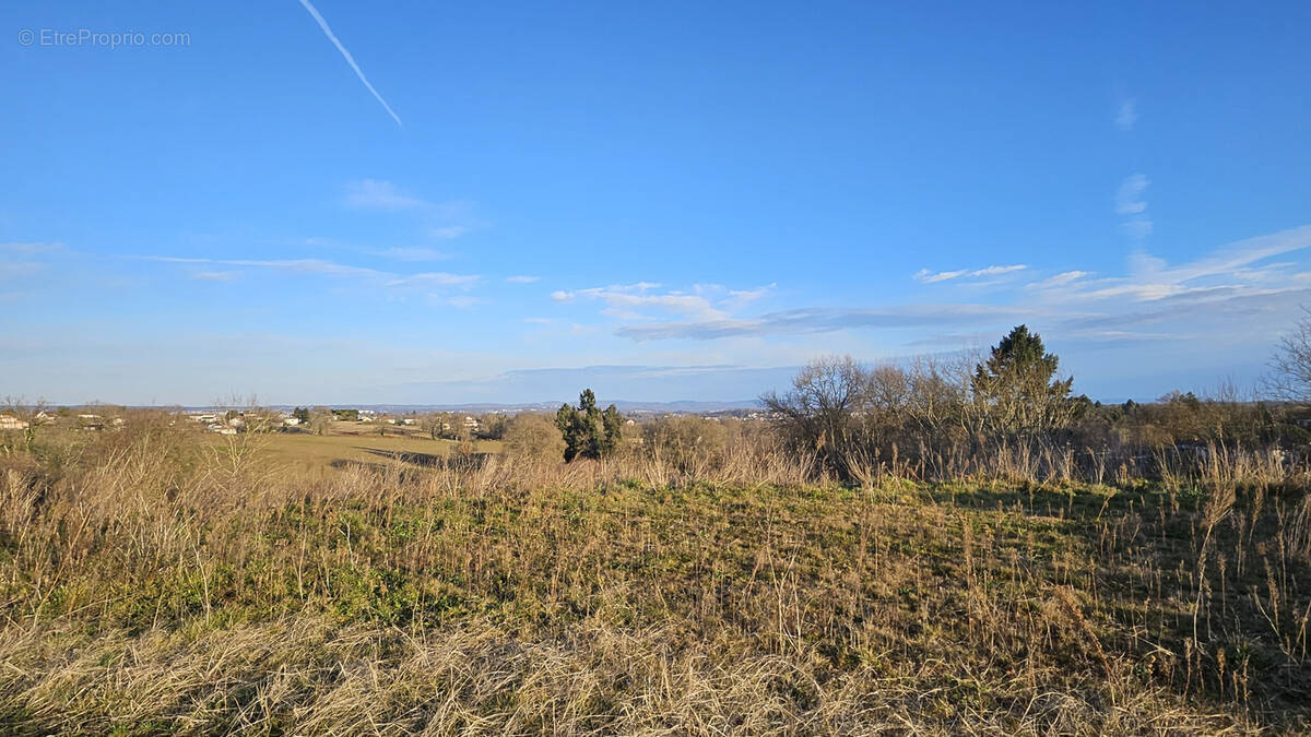 Terrain à BOISSEUIL