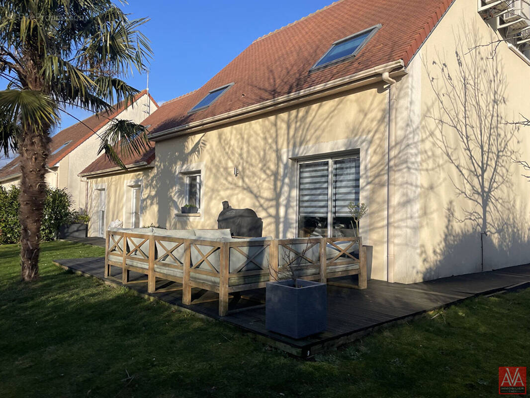 Maison à MAY-SUR-ORNE