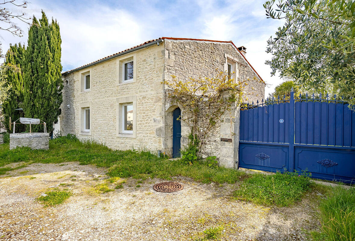 Maison à SAINT-SULPICE-DE-ROYAN