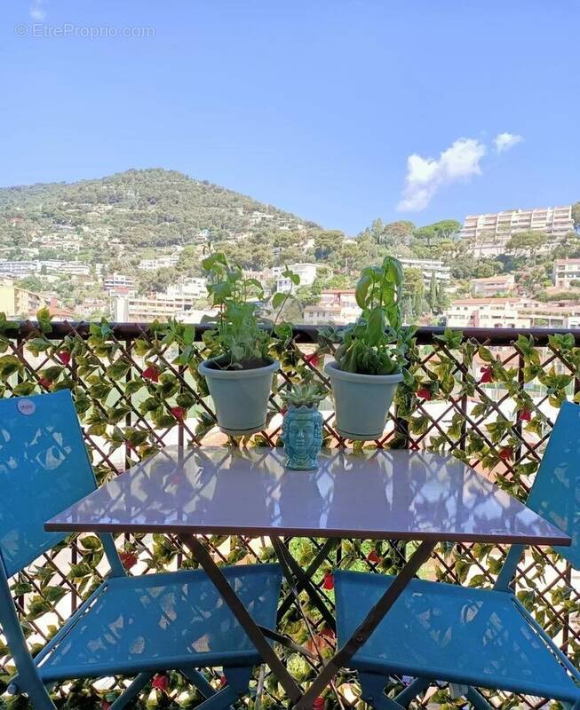 Appartement à ROQUEBRUNE-CAP-MARTIN