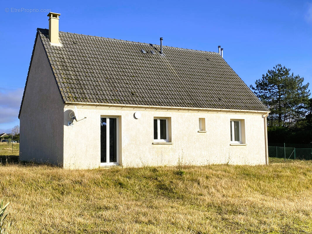 Maison à LA SELLE-SUR-LE-BIED