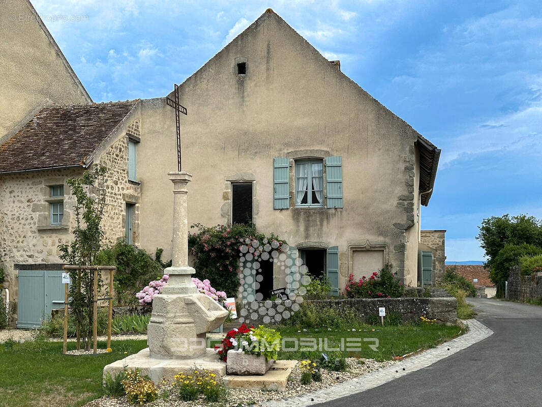 Maison à MONTCEAU-LES-MINES