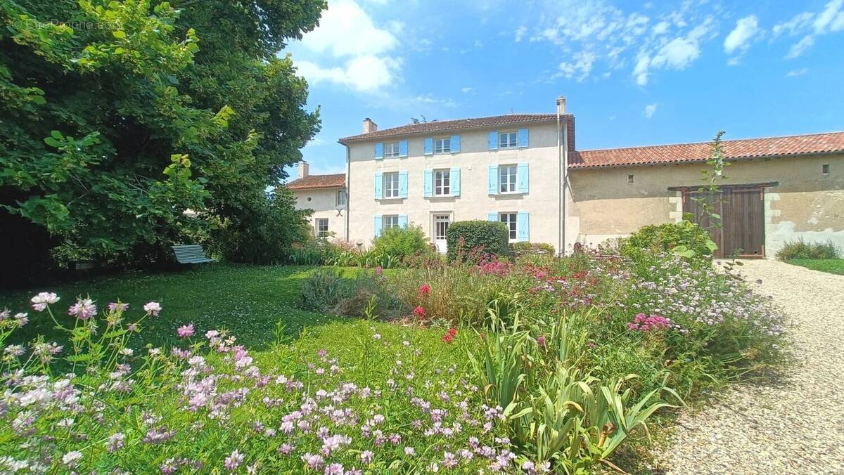 Maison à LE ROCHEREAU