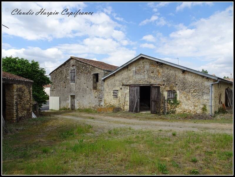 Maison à OROUX