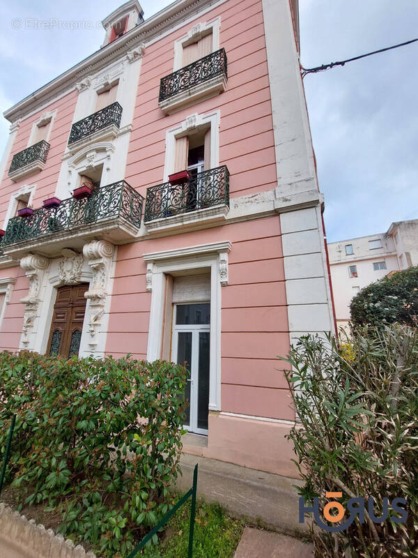 Appartement à LAMALOU-LES-BAINS