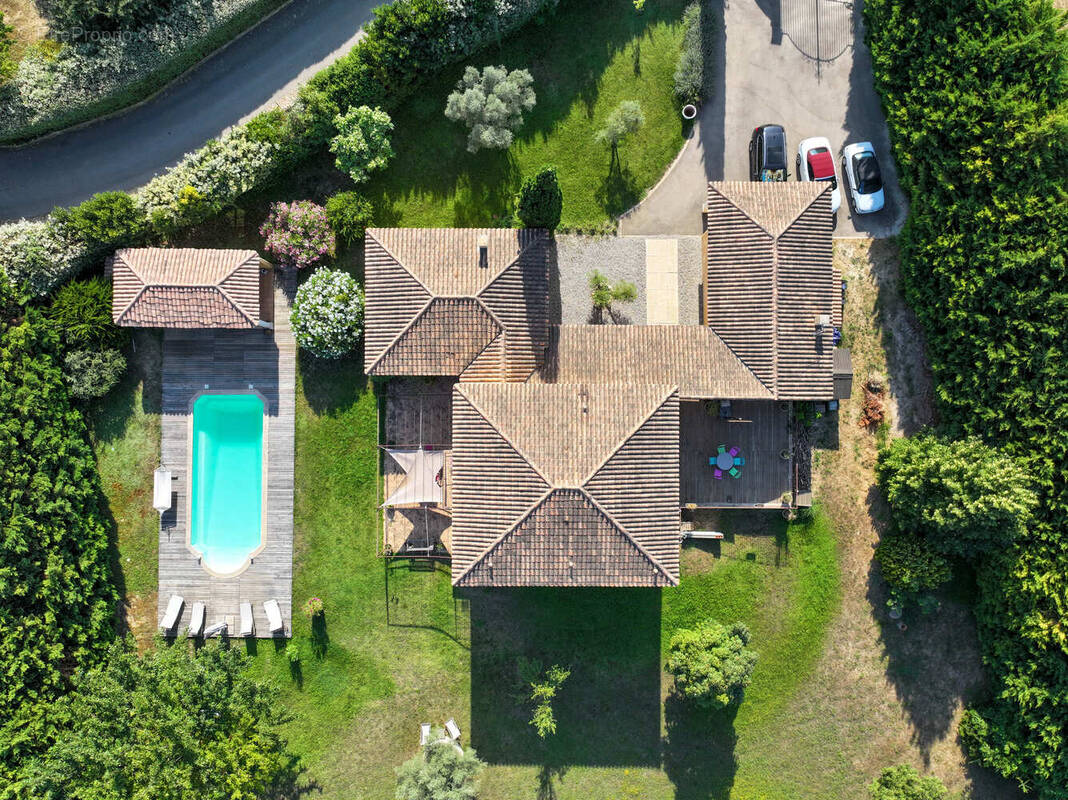 Maison à CABRIES