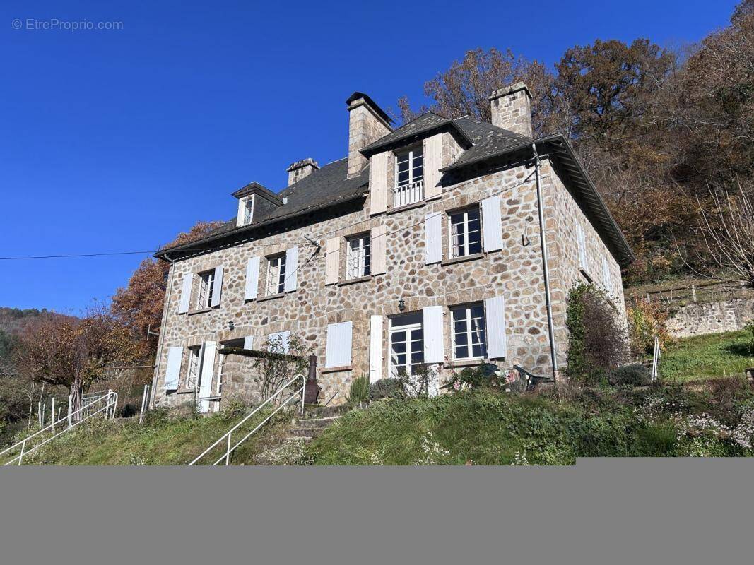 Maison à SERVIERES-LE-CHATEAU