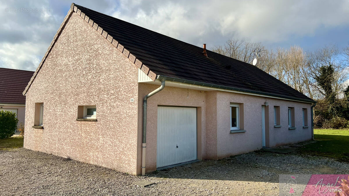 Maison à FOUCHERANS