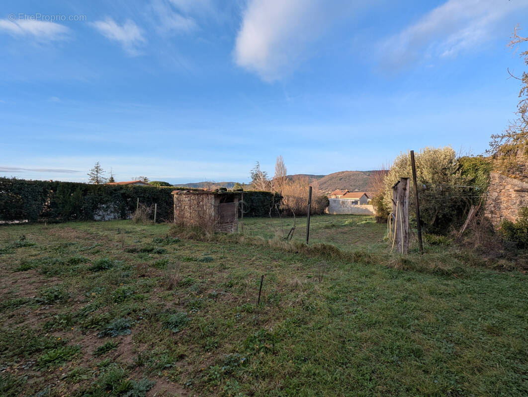 Terrain à CHARMES-SUR-RHONE