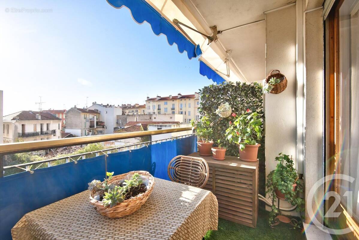 Appartement à BEAULIEU-SUR-MER