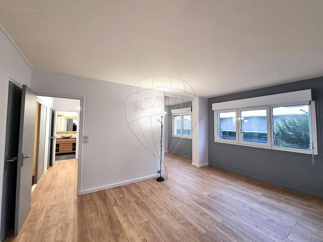 Appartement à PARIS-12E