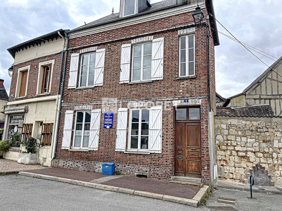 Maison à CONCHES-EN-OUCHE