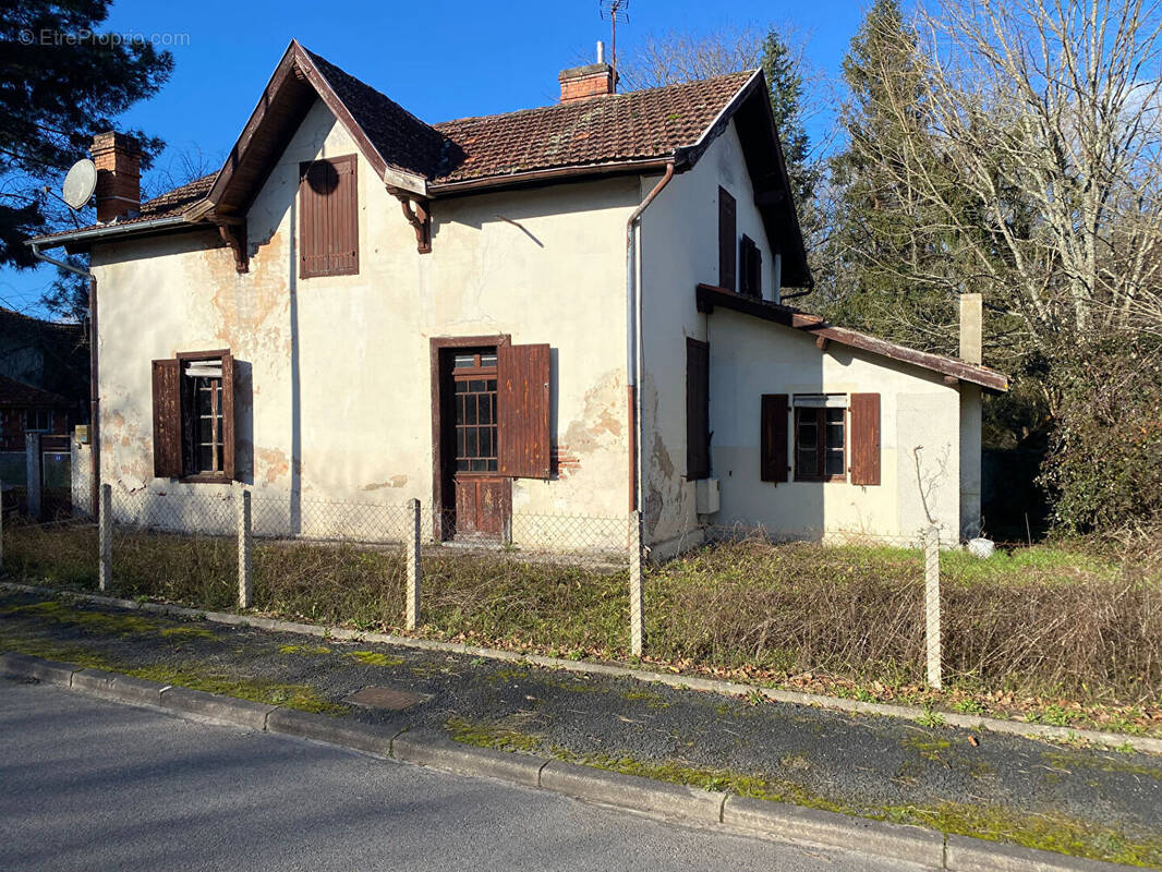 Maison à RION-DES-LANDES