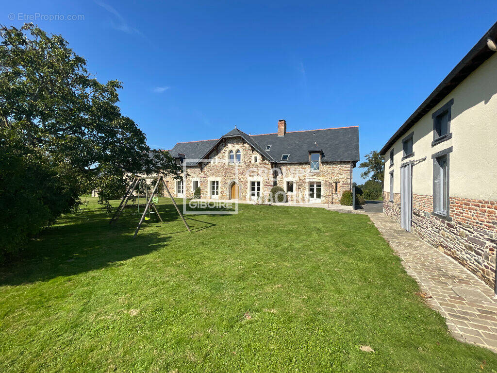 Maison à VERN-SUR-SEICHE