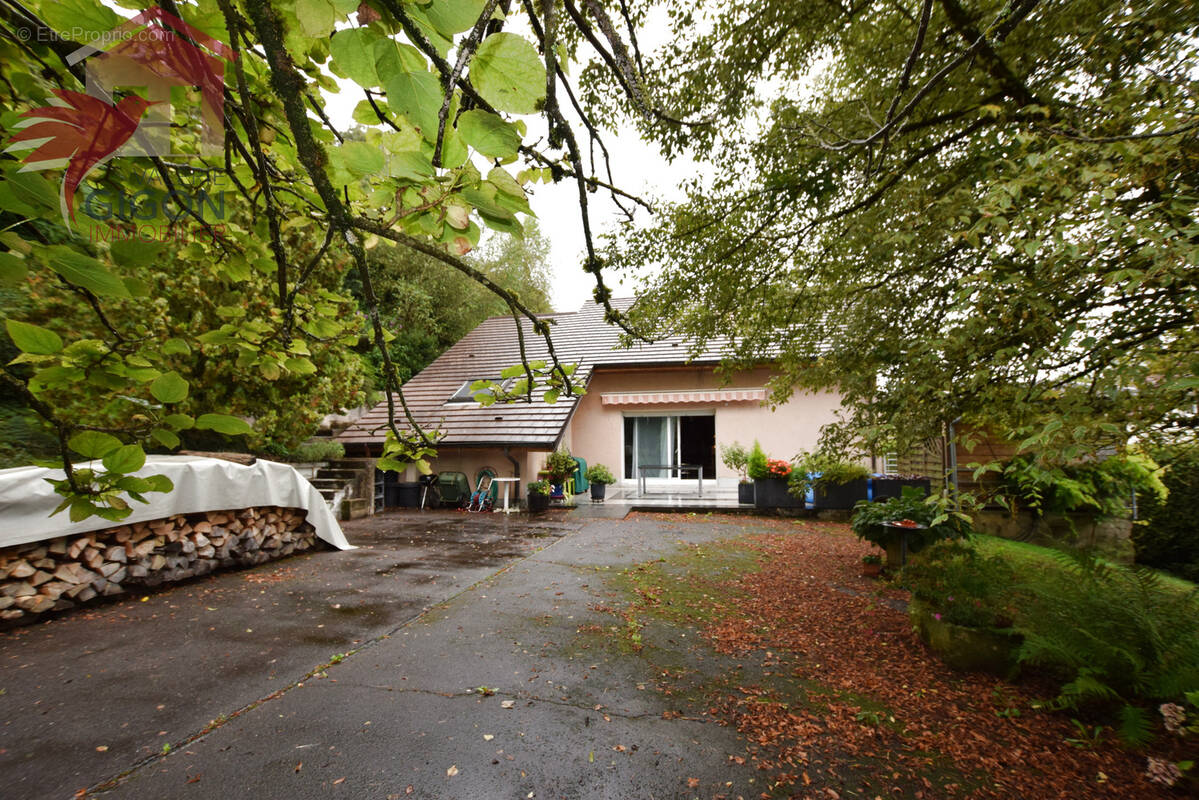 Maison à L&#039;ISLE-SUR-LE-DOUBS