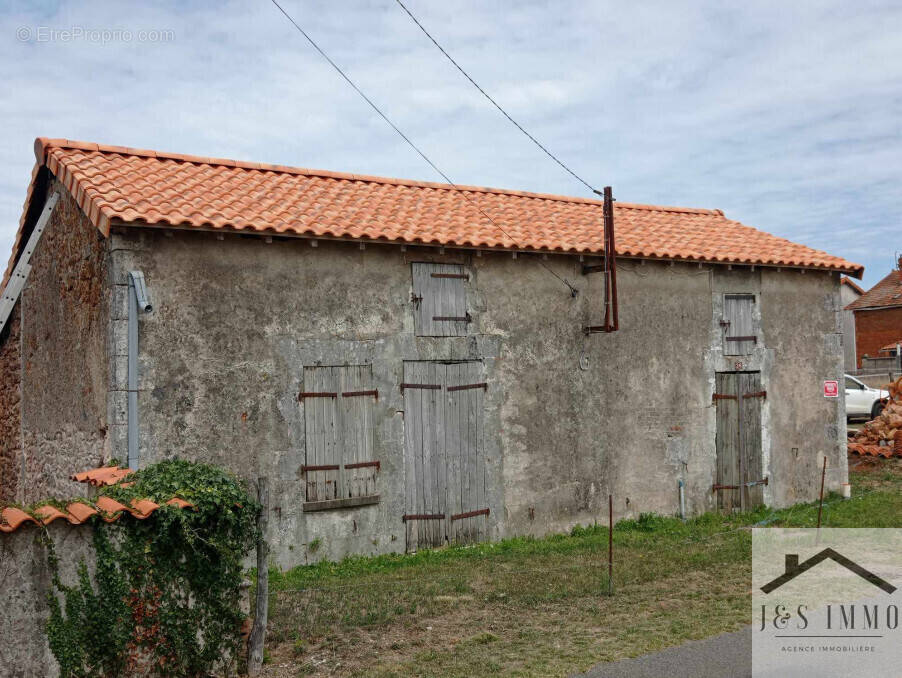 Maison à ROUMAZIERES-LOUBERT