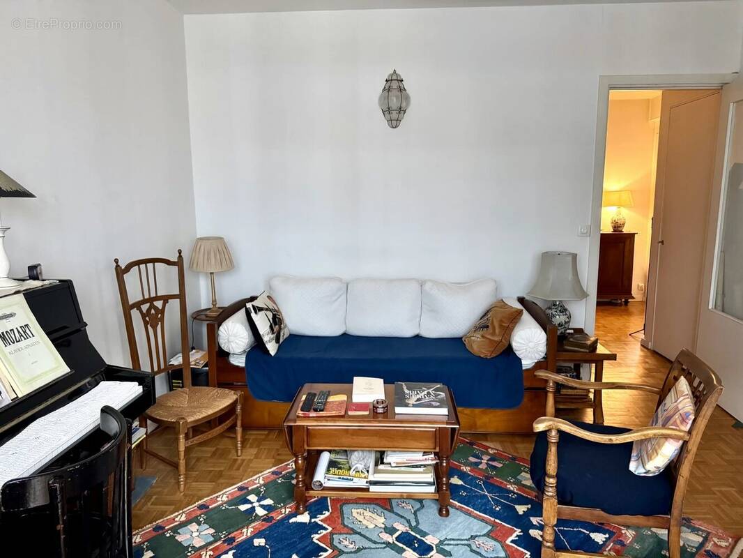 Appartement à MONTROUGE