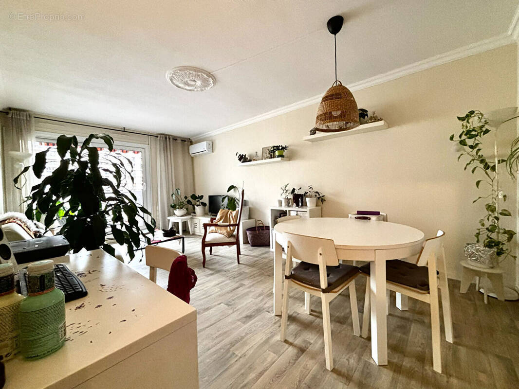 Appartement à SAINT-ETIENNE