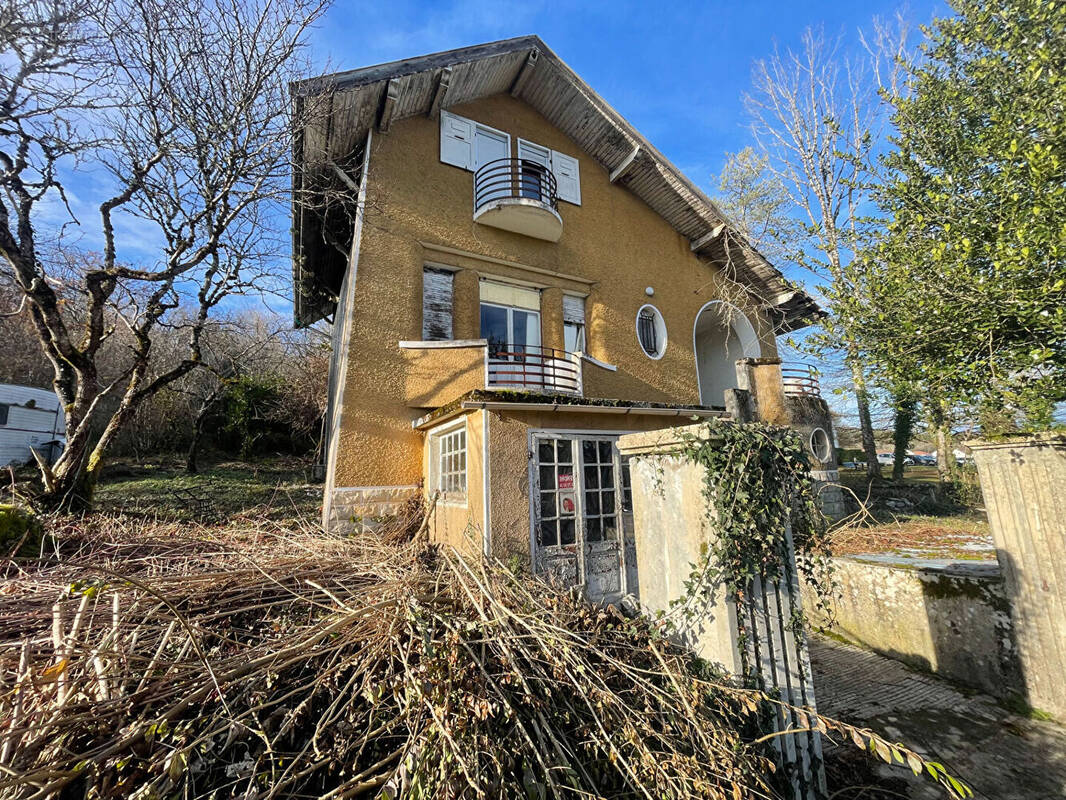 Maison à PONT-DU-NAVOY