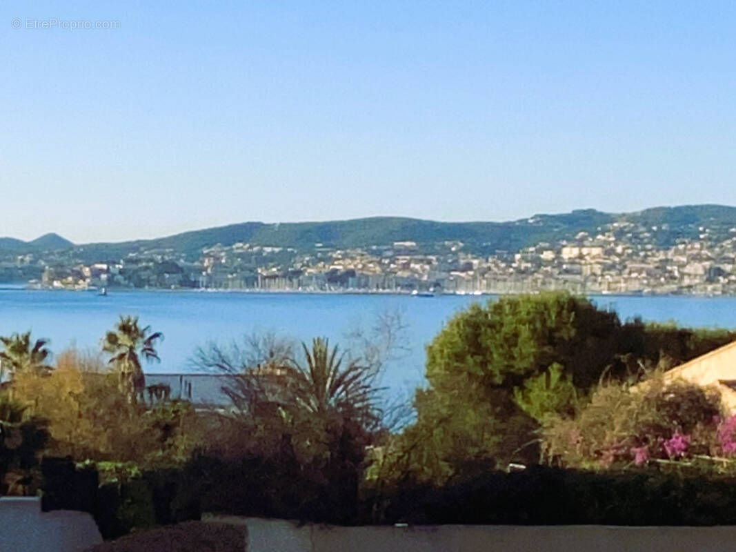 Appartement à SANARY-SUR-MER