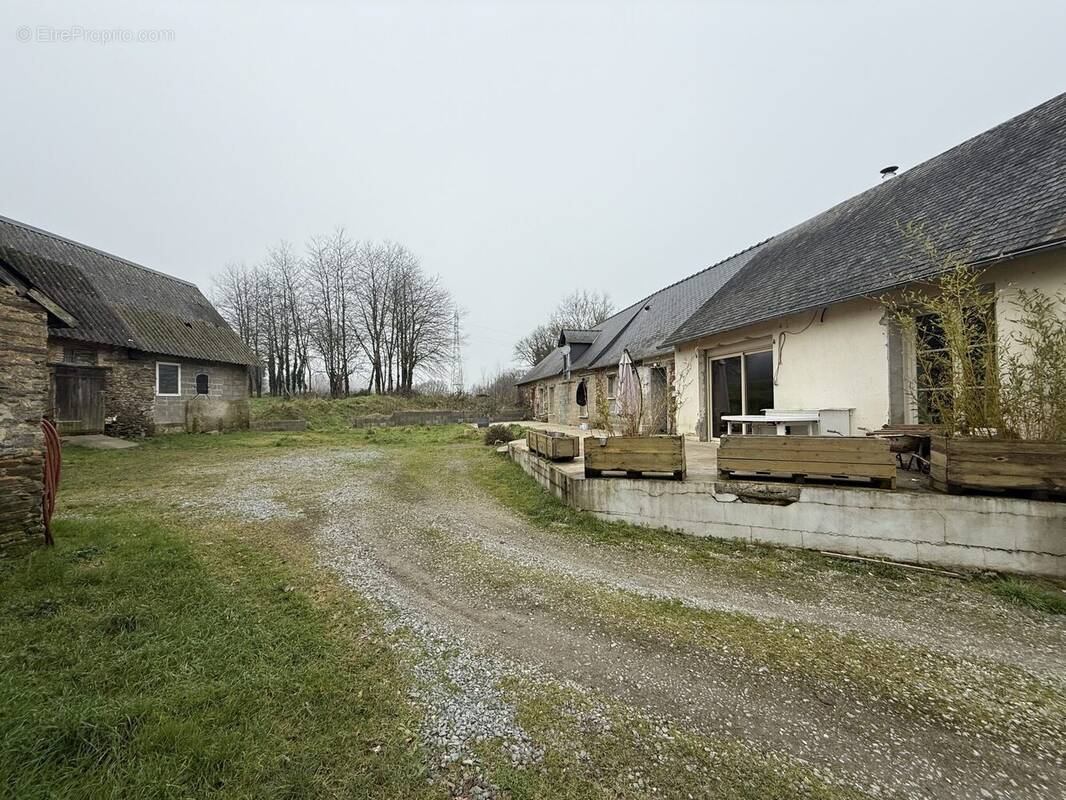 Maison à LOIGNE-SUR-MAYENNE