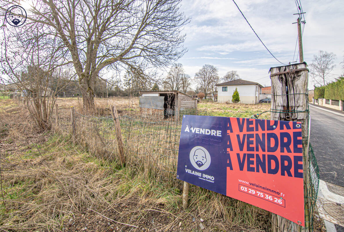 Terrain à SAMPIGNY