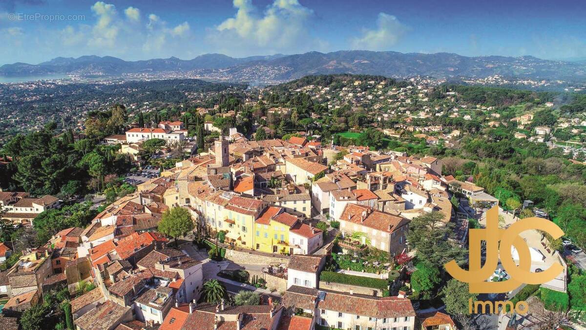 Commerce à MOUGINS