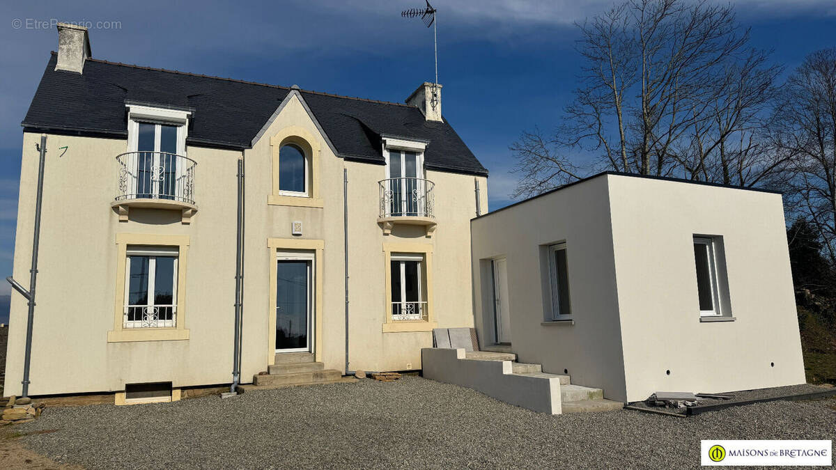 Maison à PONT-AVEN