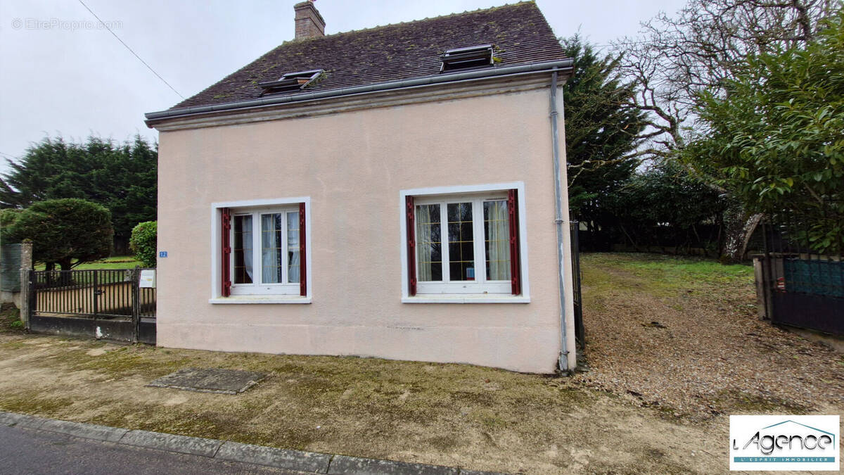 Maison à CLOYES-SUR-LE-LOIR