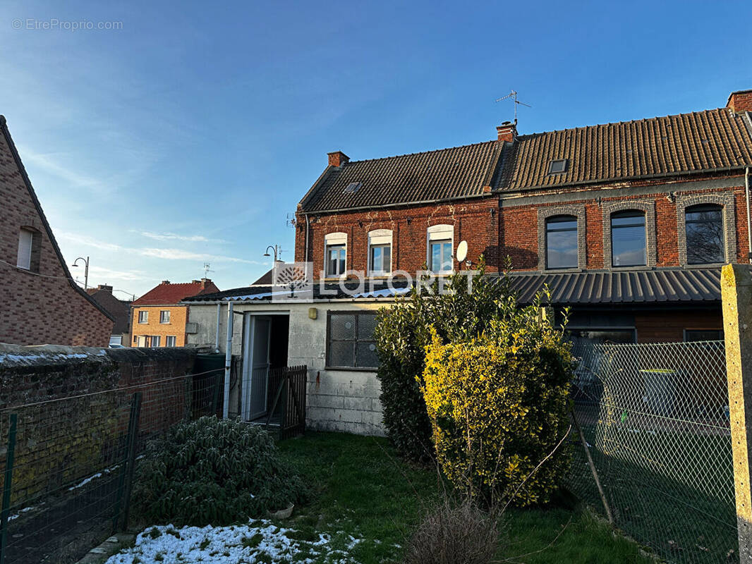 Maison à MONTIGNY-EN-OSTREVENT