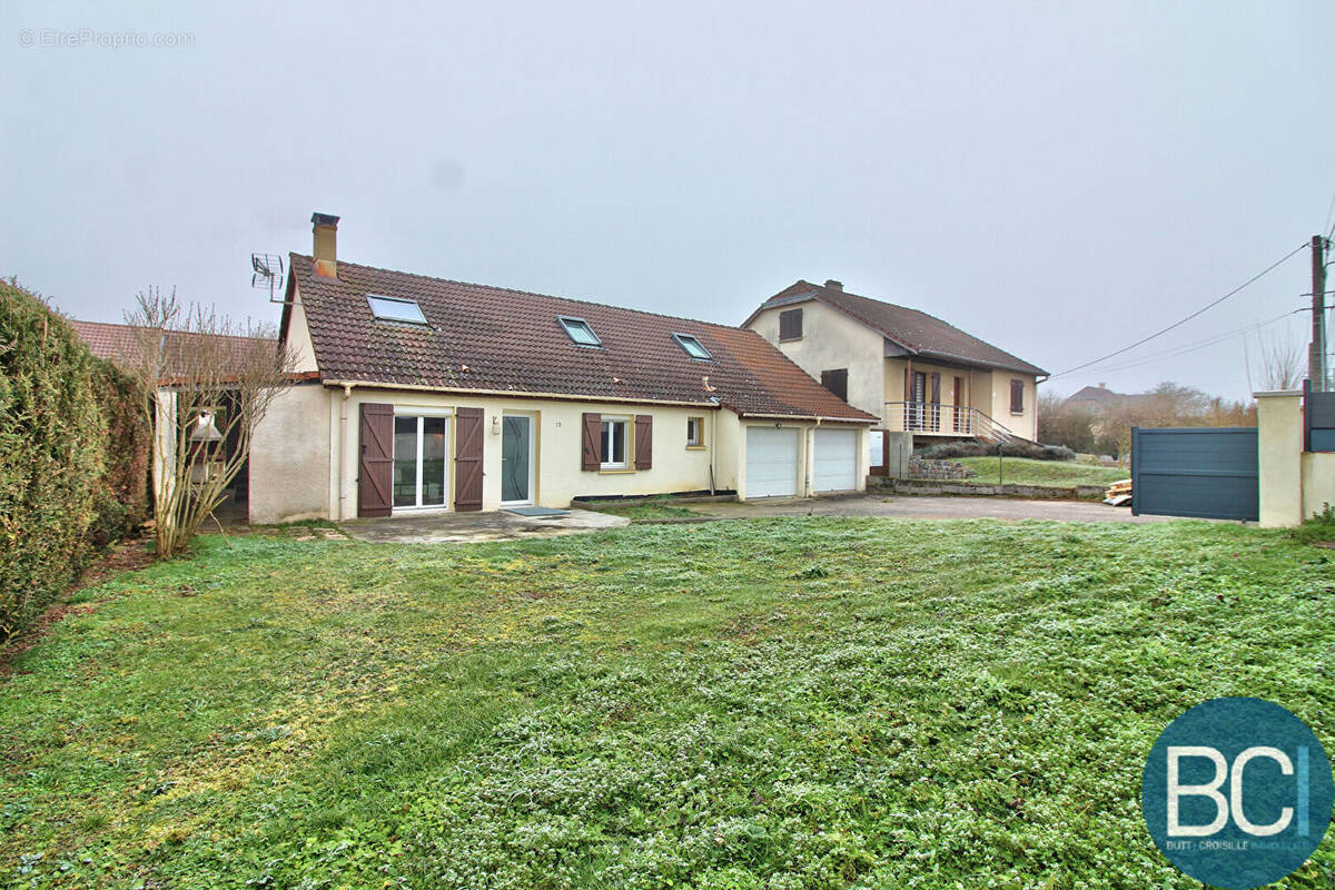 Maison à CHOLOY-MENILLOT