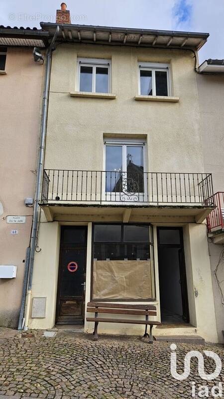 Photo 1 - Appartement à LIVINHAC-LE-HAUT