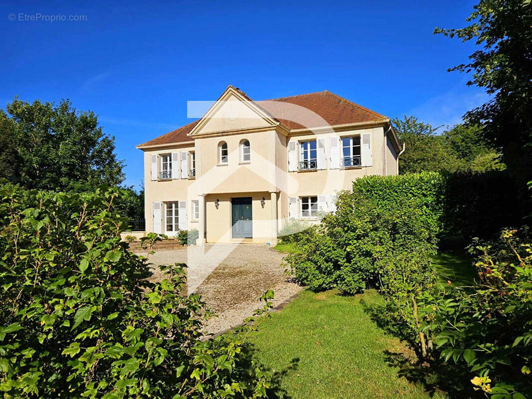 Maison à BEAUVAIS