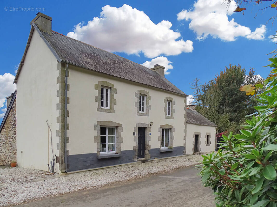 Maison à PLONEVEZ-DU-FAOU