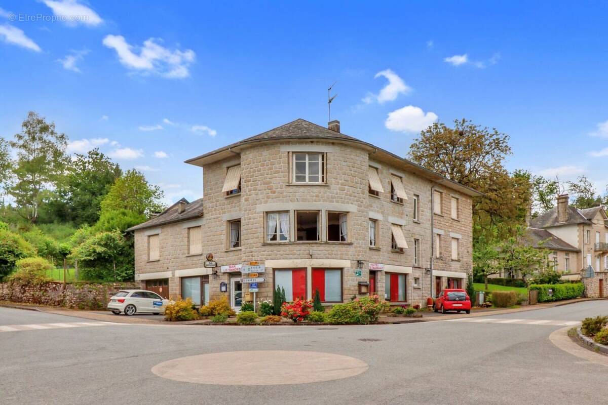 Appartement à VITRAC-SUR-MONTANE