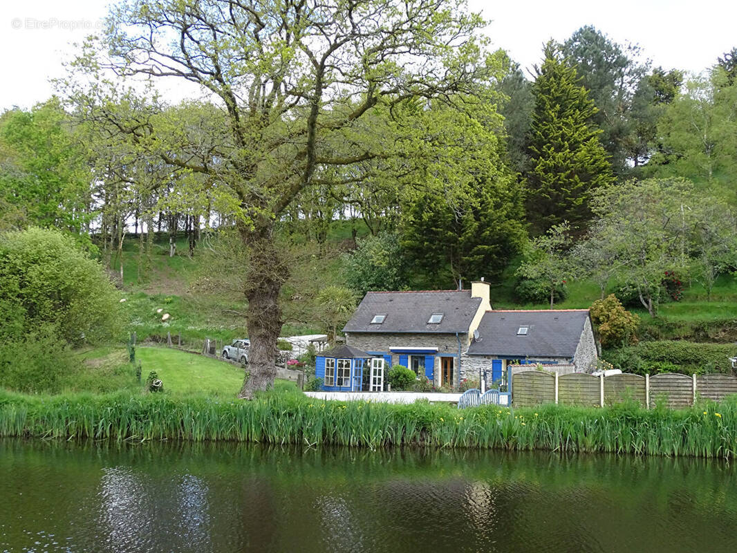 Maison à LE MOUSTOIR